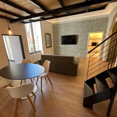 公寓 Urbanloft In Centro A Via Palmari 圣雷默