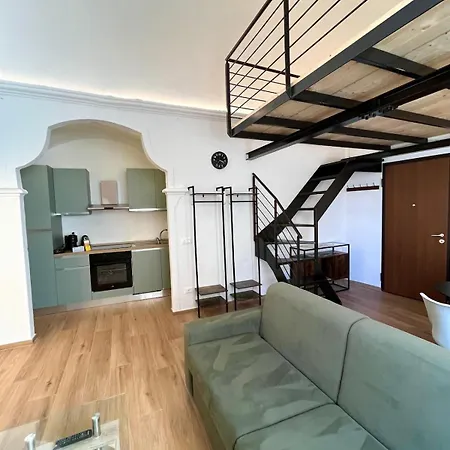 Urbanloft In Centro A Via Palmari Apartamento